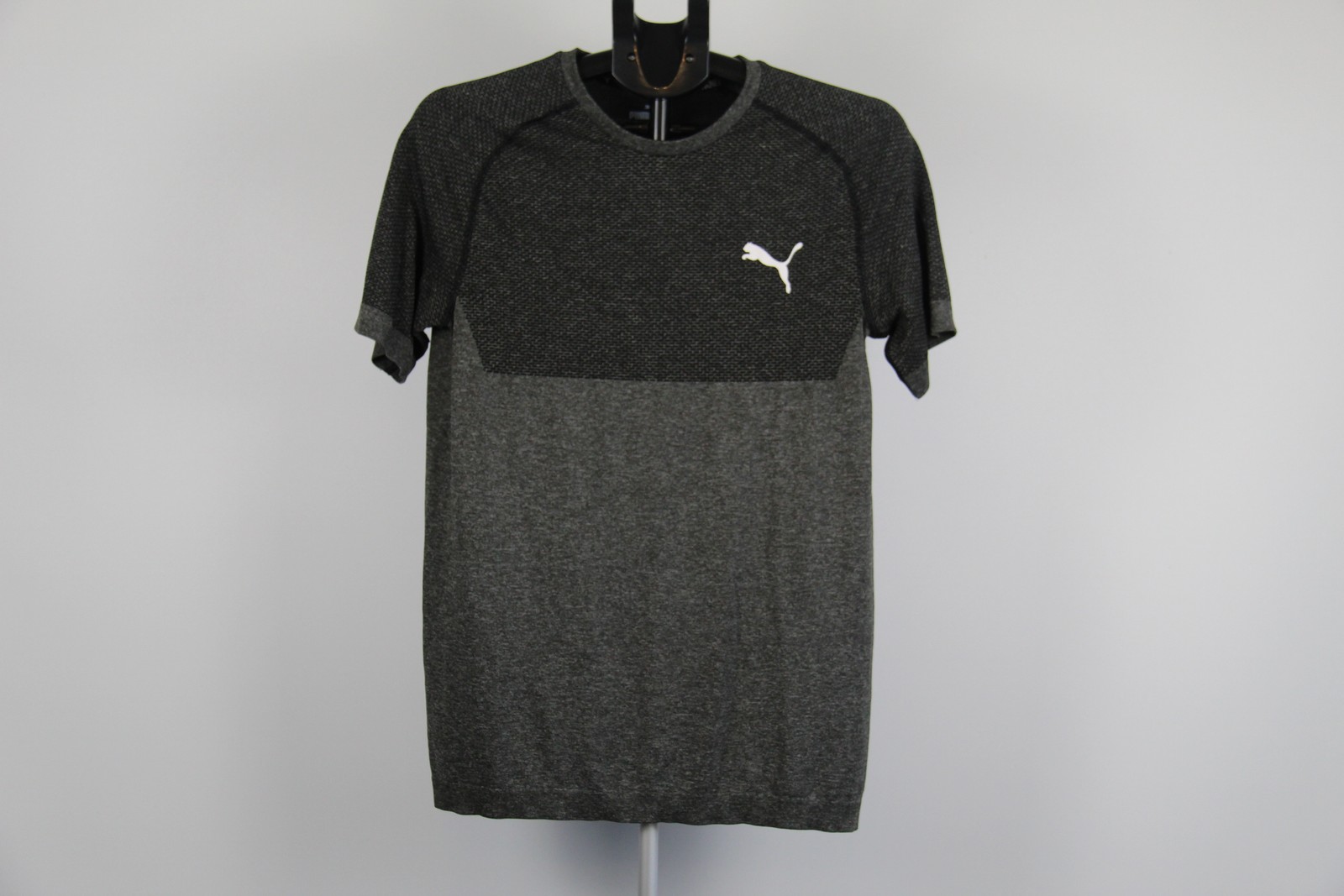 Puma EvoKNIT grey short sleeve sports T-shirt size S
