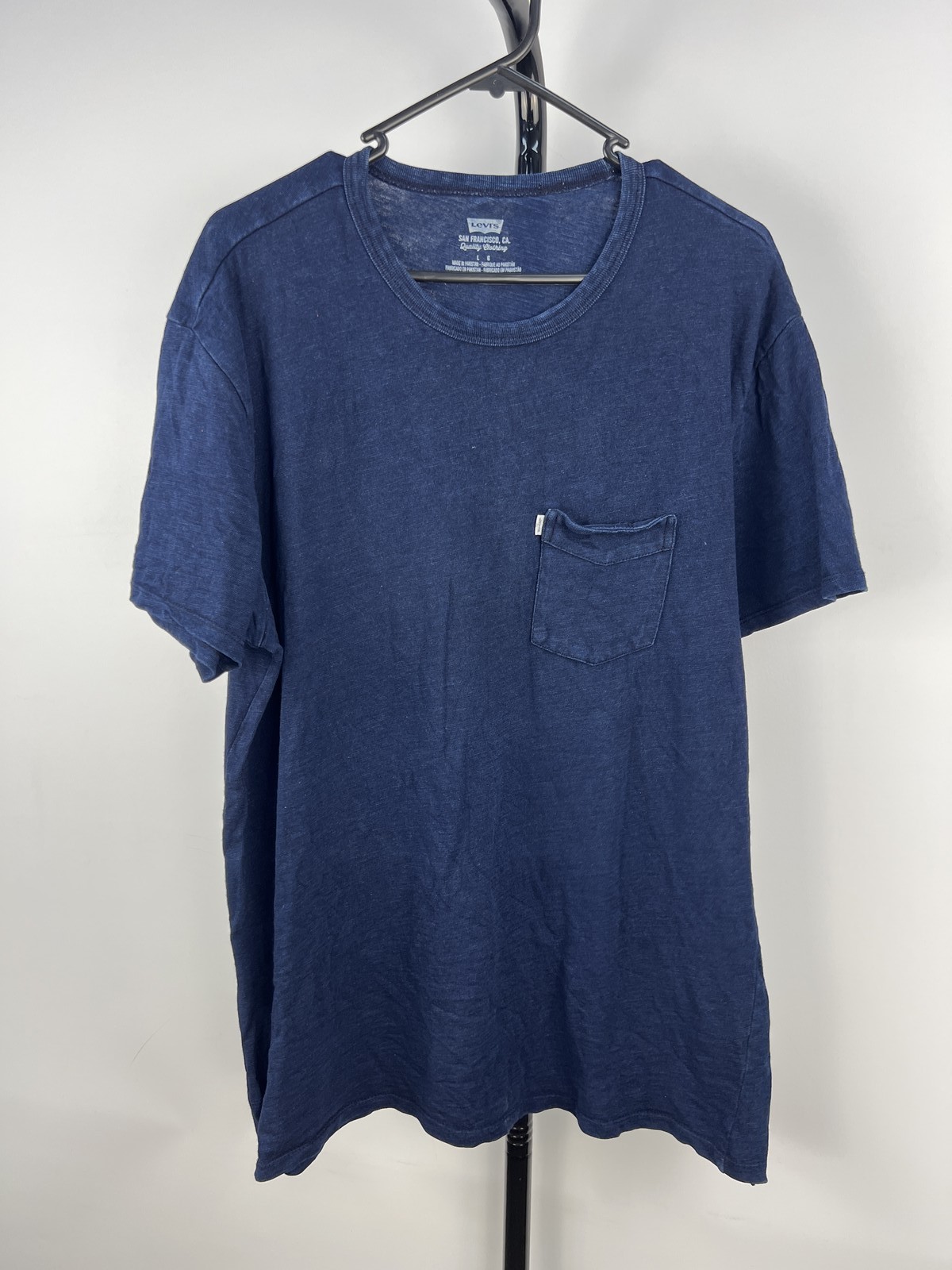 Levi's Navy Blue Pocket T-Shirt Mens Size L