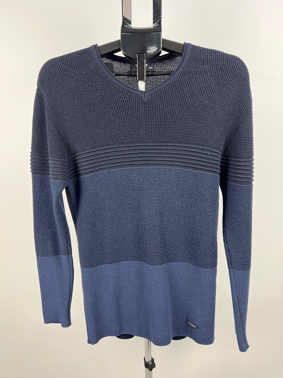 UCR Black Edition XXXL Navy V-Neck Textured Knit Jumper