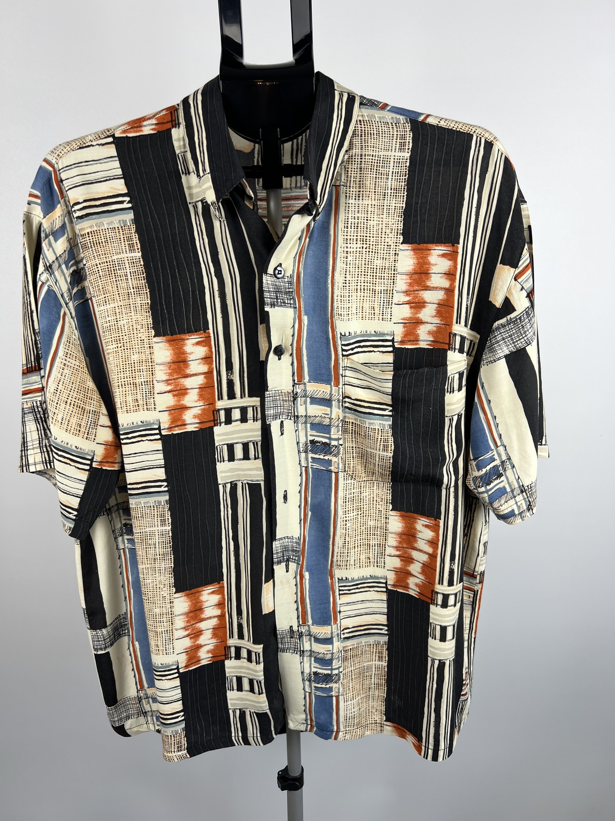 Batchi-Uomo abstract print short sleeve shirt medium