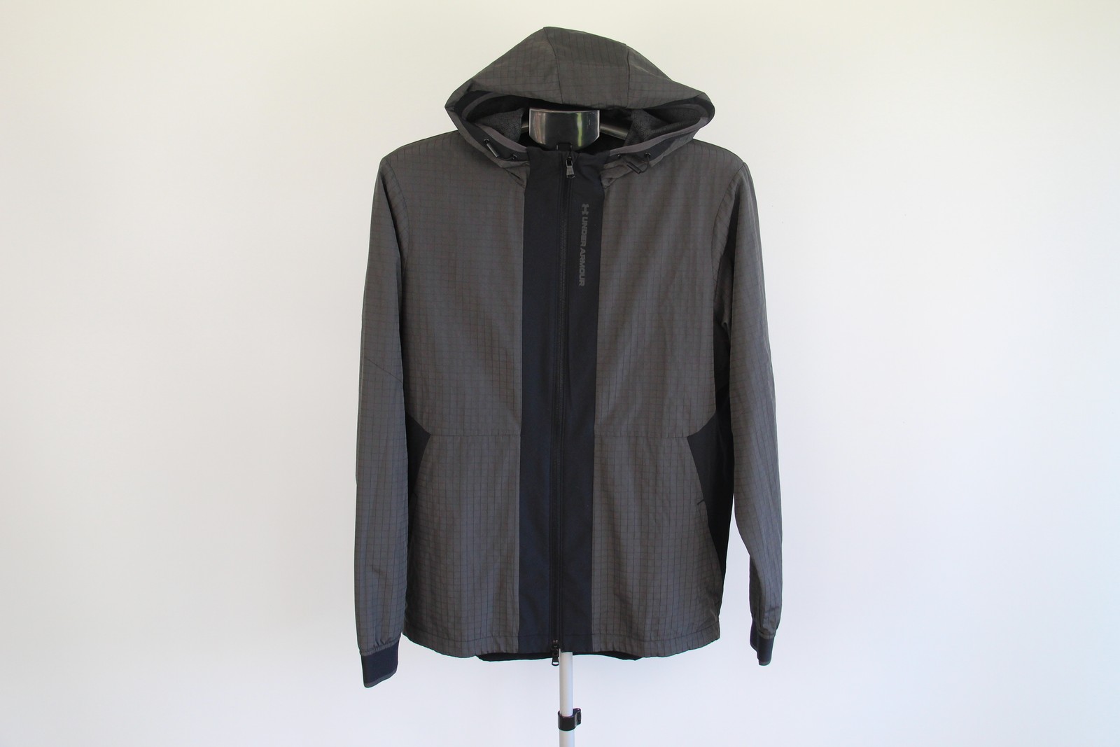 Under Armour RUSH Small Gray Hooded Full Zip Jacket