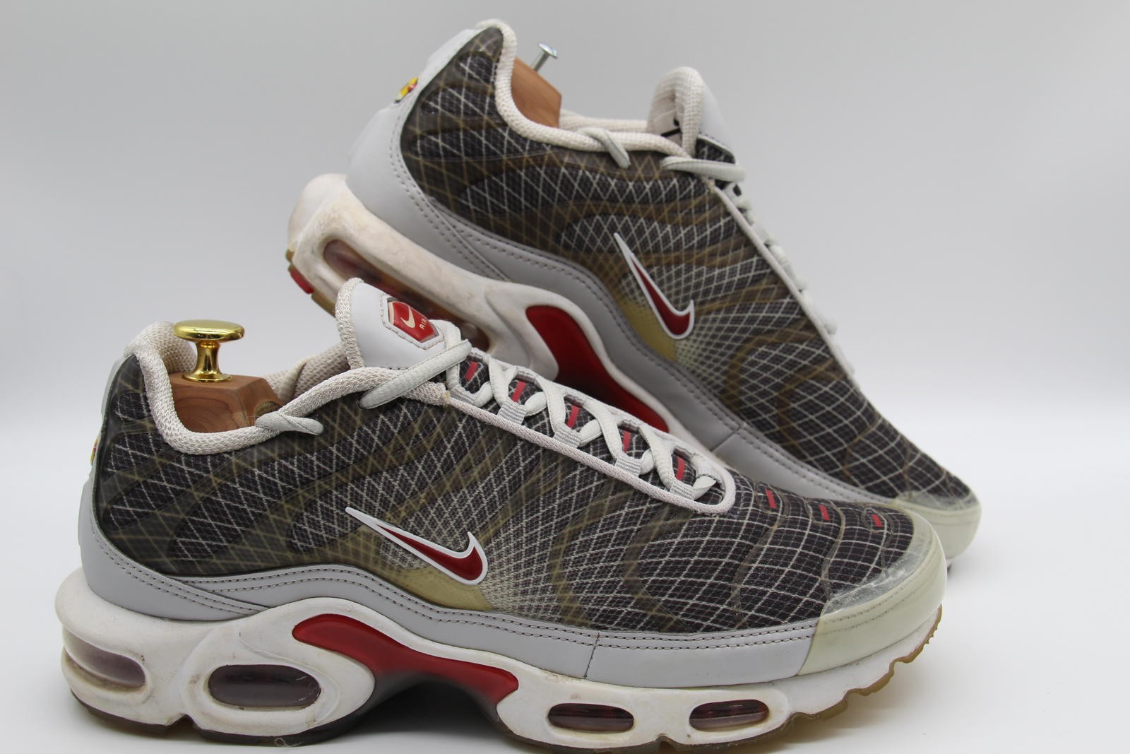 Nike TN's Air Max Plus “Wave Grid” – Grey (BV1983-001)