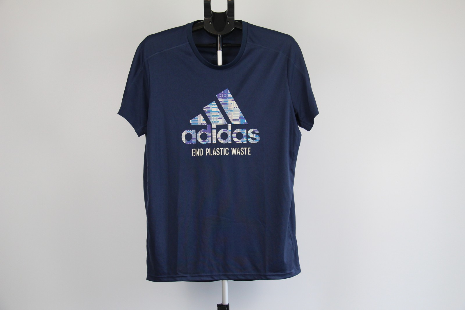 Adidas Primeblue AEROREADY End Plastic Waste Navy T-Shirt Size L