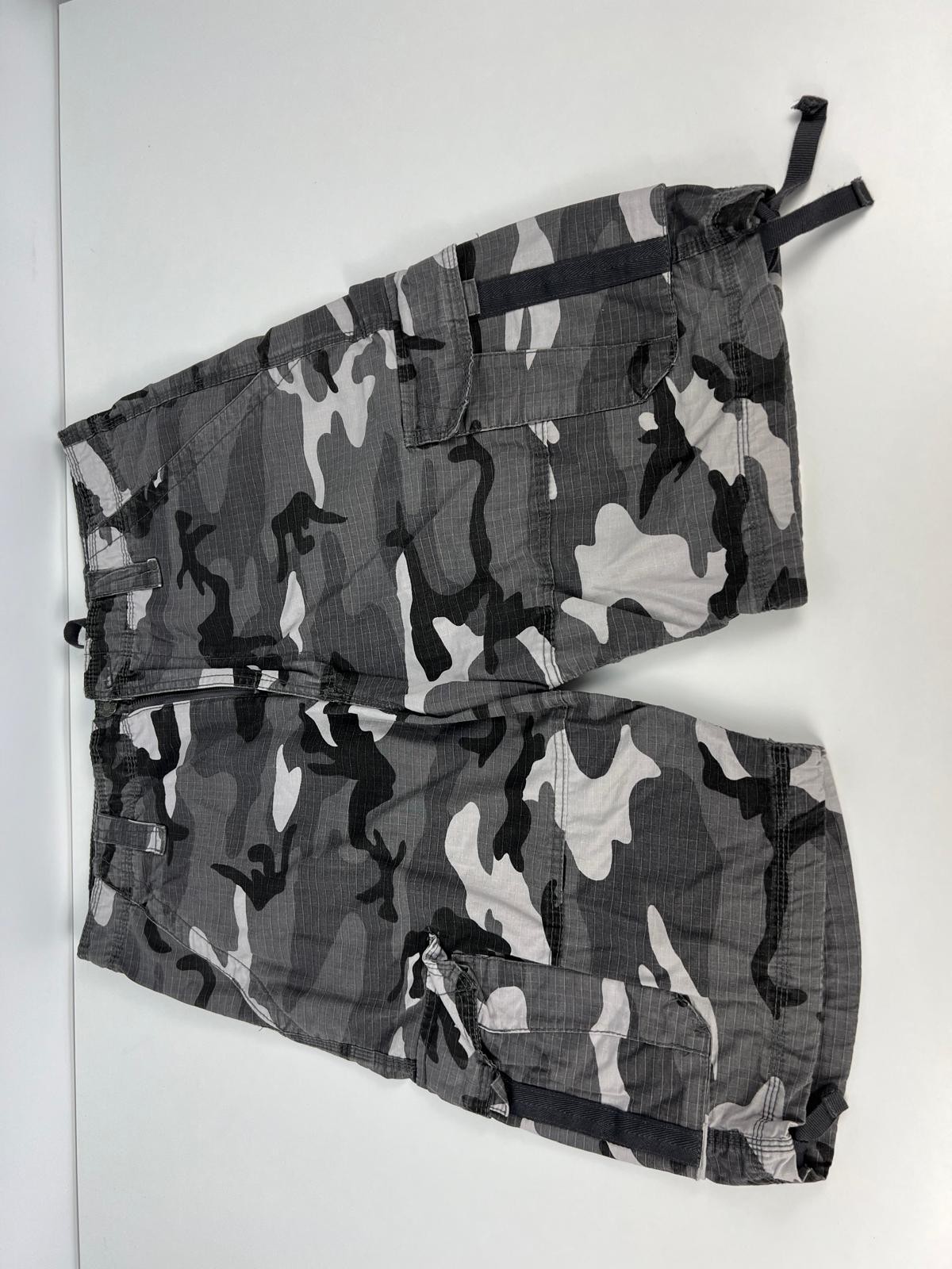 CSG Grey Camo Cargo Shorts Size 38 100% Cotton