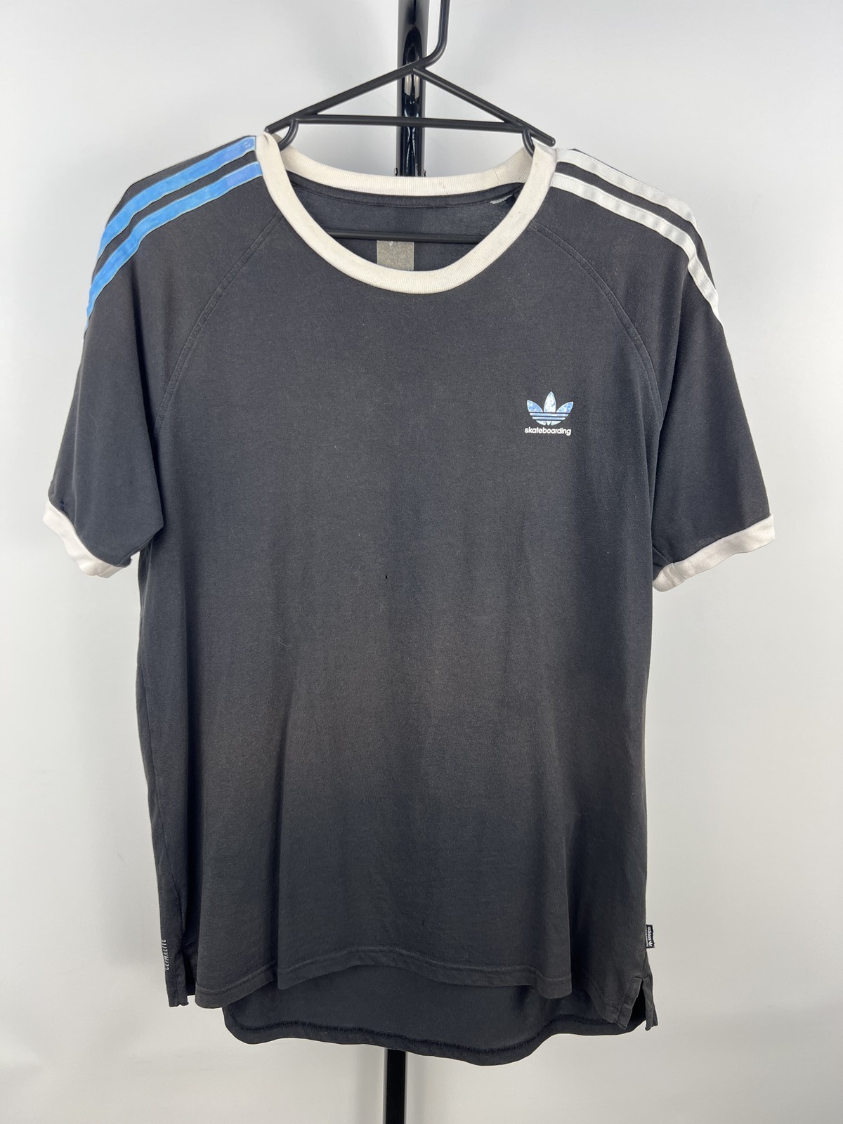 adidas Originals Skateboarding T-Shirt Black Blue Stripes Size L